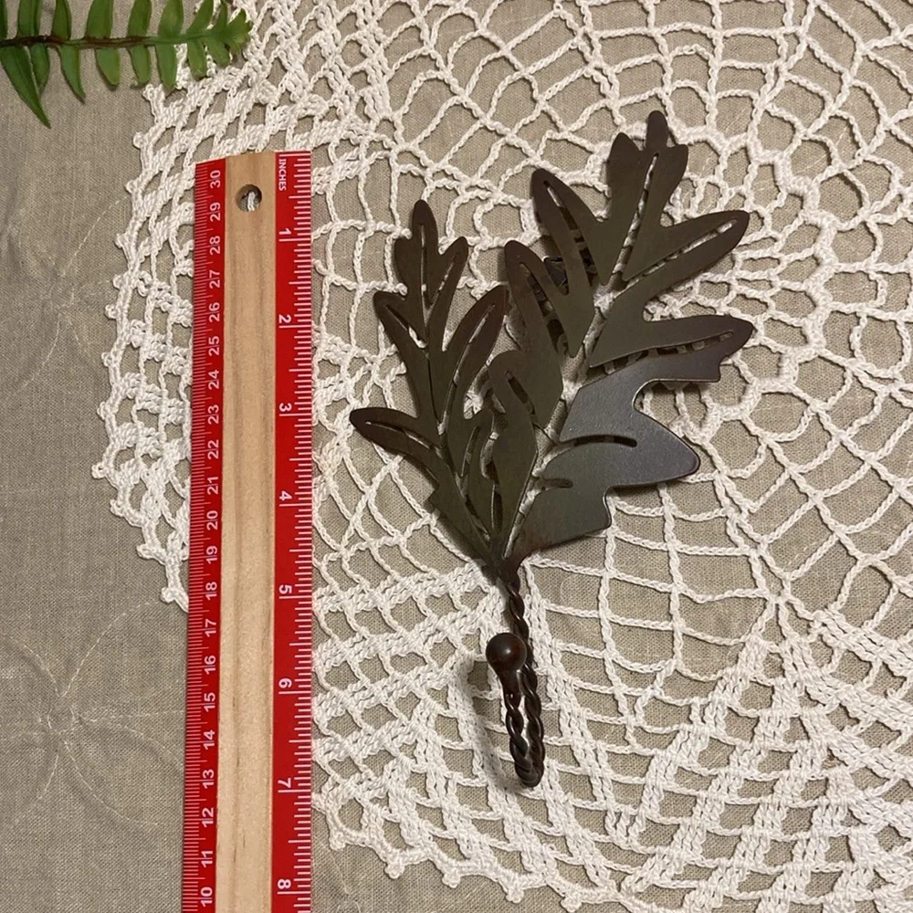 Decorative Metal Leaf Wall Hooks Set Of 3